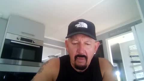 Snapshot of friskyneedsum chatting on 10/15/25, 12:49 bob online show from 10/15/25, 12:49