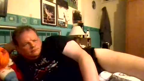 Tom online show from 07/11/26, 02:36