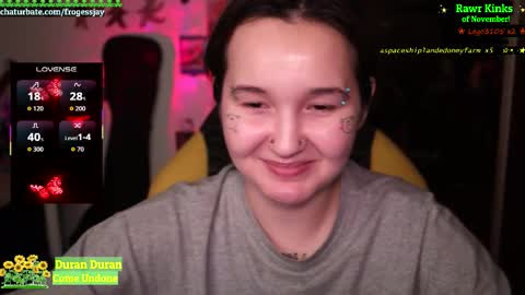 Snapshot of frogessjay chatting on 11/20/25, 04:29 Jaywise Frogfoot online show from 11/20/25, 04:29