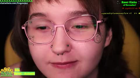 Snapshot of frogessjay chatting on 11/24/25, 08:19 Jaywise Frogfoot online show from 11/24/25, 08:19