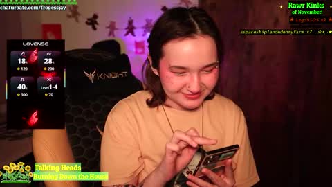 Snapshot of frogessjay chatting on 11/26/25, 06:09 Jaywise Frogfoot online show from 11/26/25, 06:09