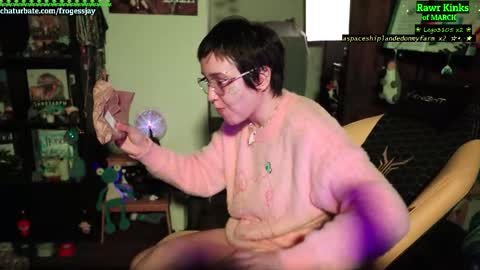   Jaywise Frogfoot  online show from 03/25/26, 08:15