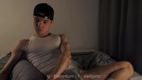 Snapshot of fromedcam chatting on 09/17/25, 08:21 ED online show from 09/17/25, 08:21