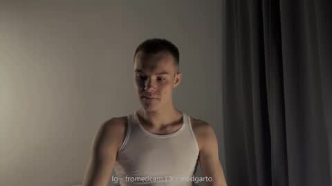 Snapshot of fromedcam chatting on 10/14/25, 08:53 ED online show from 10/14/25, 08:53