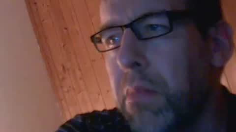 fromgermanywithlove1 online show from 04/21/26, 02:37