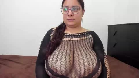 Snapshot of fromheaven_ chatting on 12/01/25, 07:08 Lucy online show from 12/01/25, 07:08