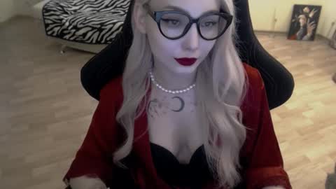 Lilith online show from 11/05/25, 11:32