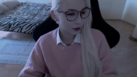 Lilith online show from 05/04/26, 11:39