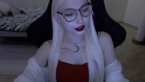 Lilith online show from 05/28/26, 03:42