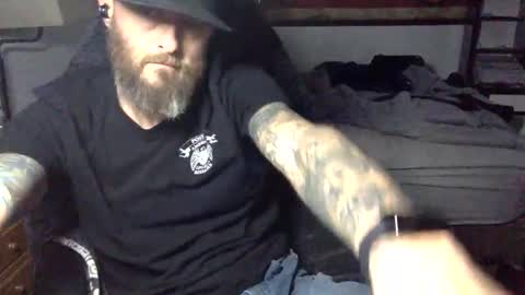 Snapshot of froski666 chatting on 12/20/25, 04:03 froski666 online show from 12/20/25, 04:03