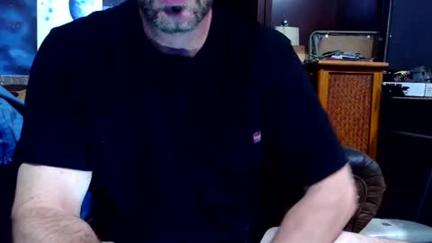 frostydhoman1221 online show from 04/30/26, 03:51