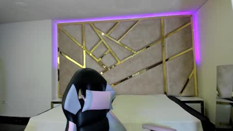 Snapshot of frreya_ chatting on 11/02/25, 02:41 Frreya online show from 11/02/25, 02:41