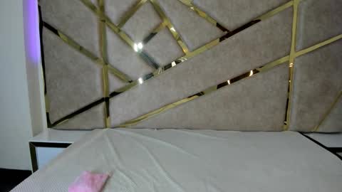 Snapshot of frreya_ chatting on 11/06/25, 02:45 Frreya online show from 11/06/25, 02:45