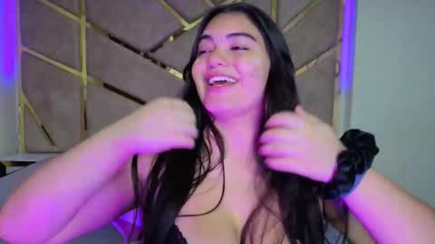 Snapshot of frreya_ chatting on 11/12/25, 03:07 Frreya online show from 11/12/25, 03:07