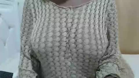 Snapshot of fruity28 chatting on 11/19/25, 02:00 fruity28 online show from 11/19/25, 02:00