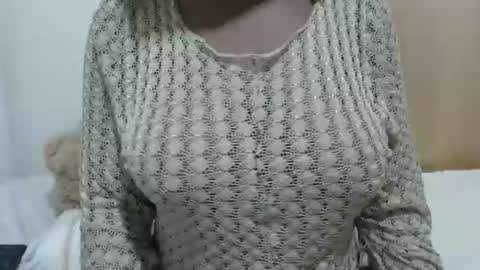 Snapshot of fruity28 chatting on 12/05/25, 04:21 fruity28 online show from 12/05/25, 04:21