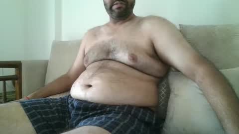 Snapshot of fruti_loops chatting on 12/24/24, 05:05 fruti loops  Bull online show from 12/24/24, 05:05