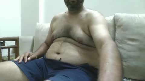 Snapshot of fruti_loops chatting on 11/21/25, 09:02 fruti loops Bull online show from 11/21/25, 09:02