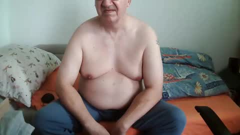 Snapshot of frycxxx chatting on 03/09/25, 08:51 frycxxx online show from 03/09/25, 08:51