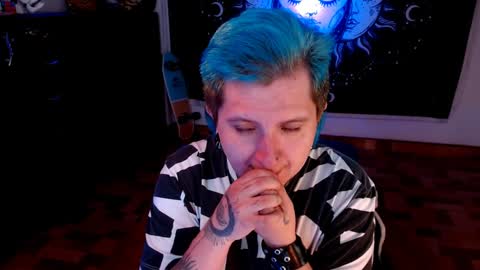 Snapshot of ftmblueyes chatting on 02/02/25, 07:46 HEHIM online show from 02/02/25, 07:46