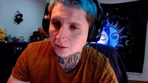 Snapshot of ftmblueyes chatting on 02/06/25, 05:46 HEHIM online show from 02/06/25, 05:46