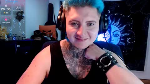 Snapshot of ftmblueyes chatting on 02/10/25, 03:57 HEHIM online show from 02/10/25, 03:57