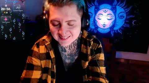 Snapshot of ftmblueyes chatting on 02/17/25, 04:20 HEHIM online show from 02/17/25, 04:20