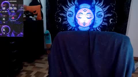 Snapshot of ftmblueyes chatting on 02/18/25, 06:37 HEHIM online show from 02/18/25, 06:37