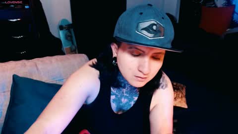 Snapshot of ftmblueyes chatting on 09/24/25, 04:54 HEHIM online show from 09/24/25, 04:54