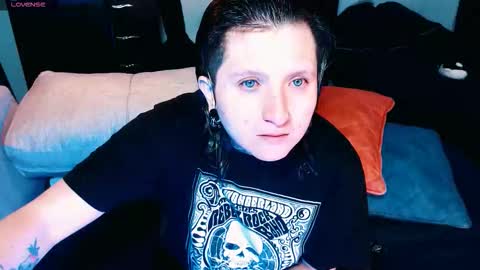 Snapshot of ftmblueyes chatting on 10/06/25, 03:15 HEHIM online show from 10/06/25, 03:15