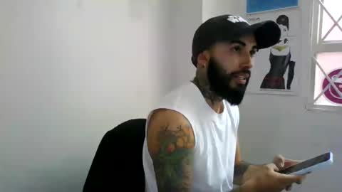 Snapshot of ftmen chatting on 07/21/26, 01:02 Jestevan online show from 07/21/26, 01:02
