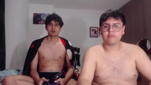 uwu online show from 11/21/25, 11:47