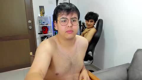 uwu online show from 12/19/25, 09:33