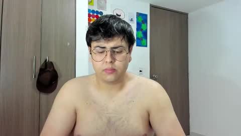 uwu online show from 03/25/26, 03:23