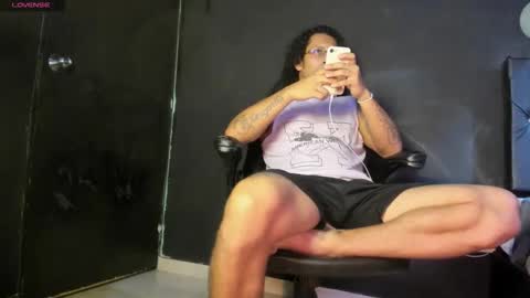 Snapshot of fuck_hardlove chatting on 05/18/26, 04:57 Ricardodominic 1 MODELO INDEPENDIENTE online show from 05/18/26, 04:57