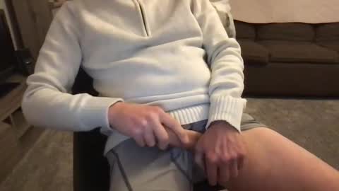 Snapshot of fuck_me_in_gr chatting on 12/16/24, 03:22 Fuck Me in GR online show from 12/16/24, 03:22