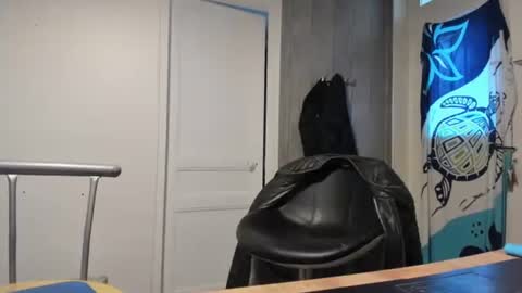 Snapshot of fuckass77300 chatting on 12/24/24, 02:01 FUCKASS online show from 12/24/24, 02:01