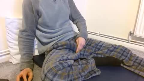 Snapshot of fuckbeatb chatting on 11/30/25, 08:57 fuckbeatb online show from 11/30/25, 08:57