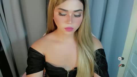 R A I N M O R A L E S  G M A I L . C O M online show from 03/26/26, 09:20