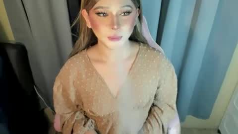 R A I N M O R A L E S  G M A I L . C O M online show from 04/21/26, 07:06