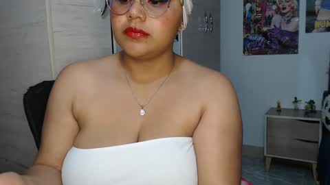 Snapshot of fucking_temptation1 chatting on 10/08/25, 02:20 Mia and Gary online show from 10/08/25, 02:20