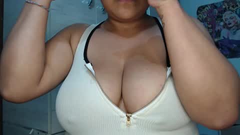 Mia and Gary  online show from 12/02/25, 02:28