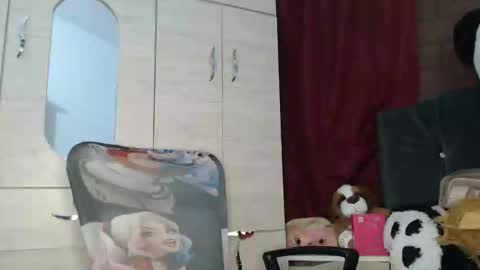 Mia and Gary  online show from 03/07/26, 01:24