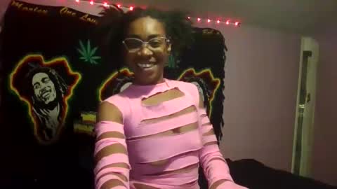 Snapshot of fuckitwehere chatting on 10/31/25, 03:51 fuckitwehere online show from 10/31/25, 03:51