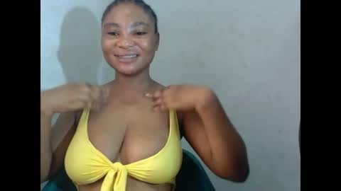 Snapshot of fuckxmypussy chatting on 05/12/26, 08:11 fuckxmypussy online show from 05/12/26, 08:11