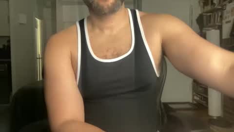 Snapshot of fuckyeahcoach chatting on 11/23/25, 10:26 Muscle Bear Jock in Training online show from 11/23/25, 10:26