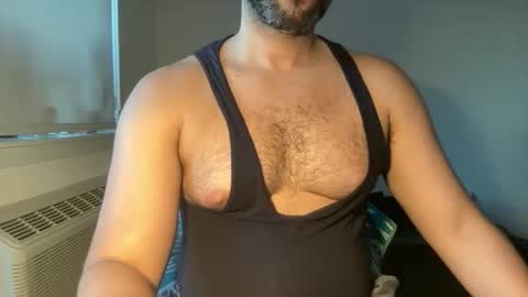 Snapshot of fuckyeahcoach chatting on 06/08/26, 11:38 Muscle Bear Jock in Training online show from 06/08/26, 11:38