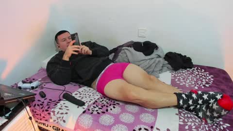 Snapshot of fuckynations chatting on 01/04/25, 02:04 Fuckdirtymen online show from 01/04/25, 02:04