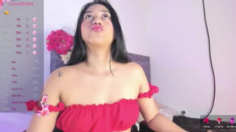 laura - Independent model online show from 09/17/25, 03:24