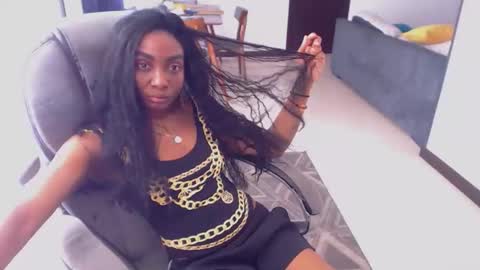 Snapshot of fuegosecreto chatting on 12/21/25, 07:21 FuegoSecreto online show from 12/21/25, 07:21